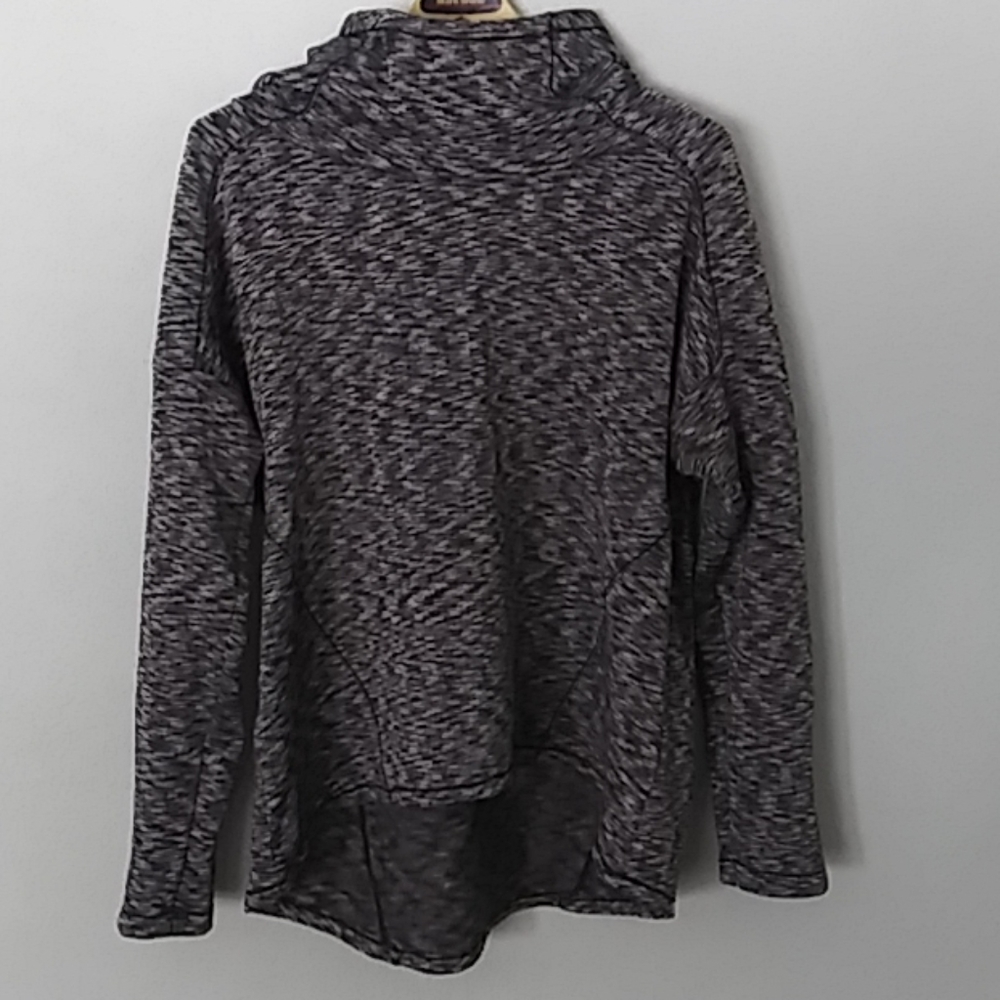 Avalanche outdoor apparel Sweater